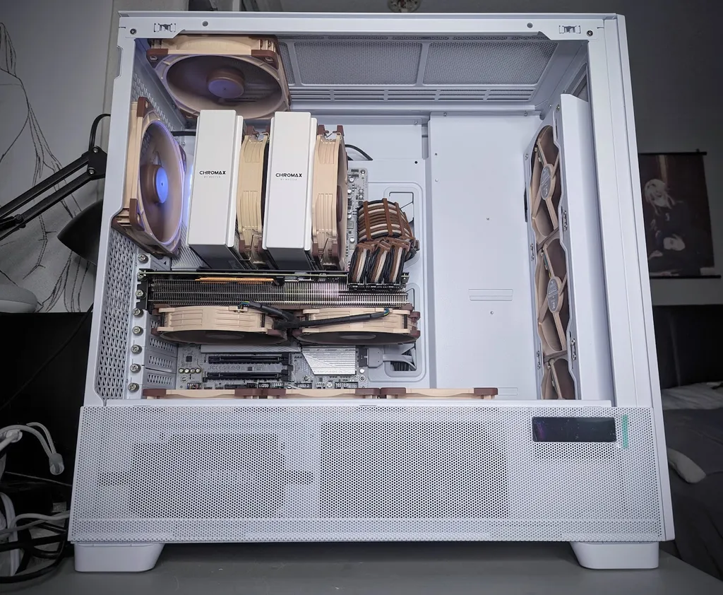 Antec Flux Pro gaming pc decked out with ten Noctua fans and a Noctua modded EVGA FTW3 Ultra Gaming RTX 3080 TI