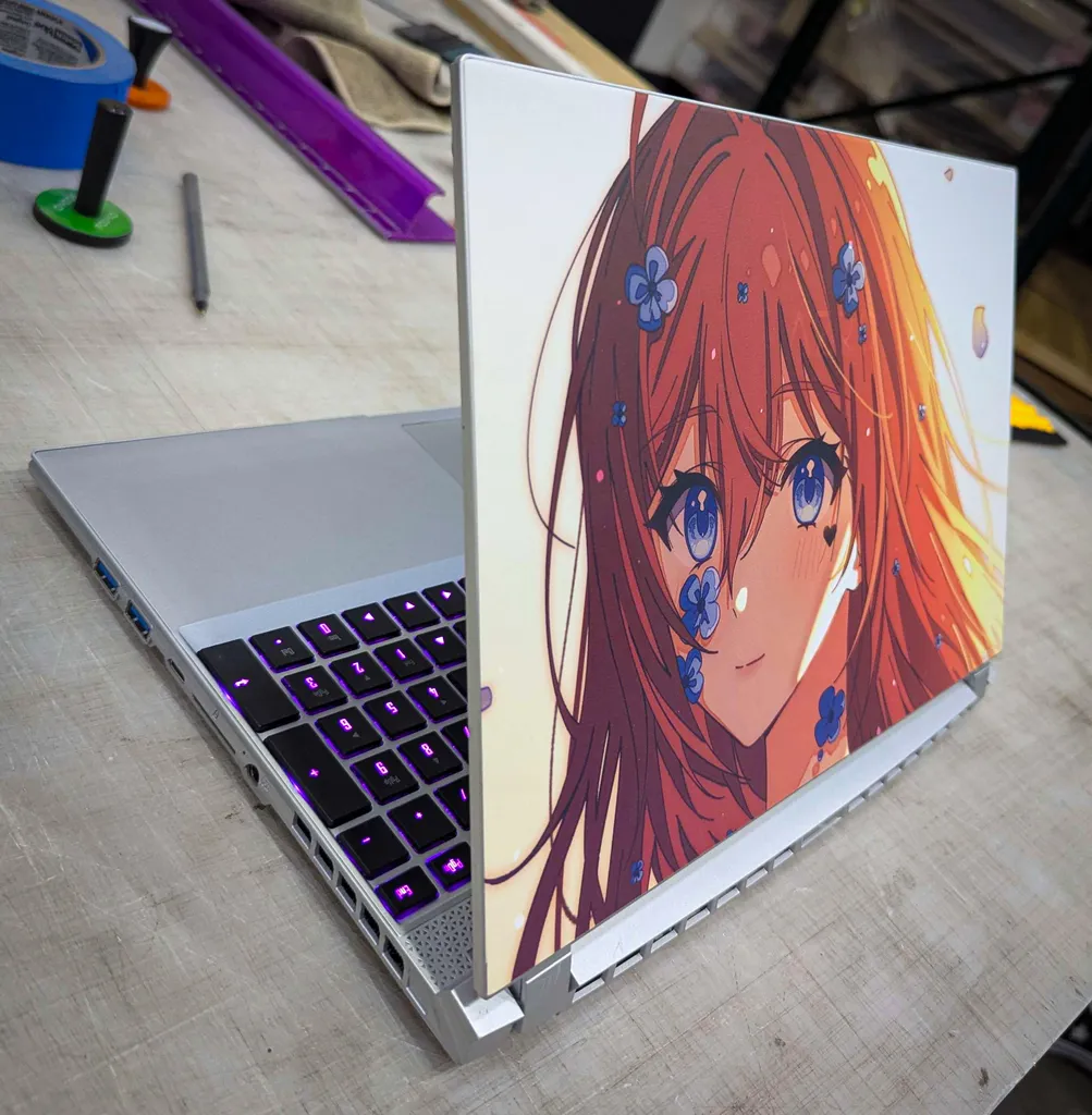 Vinyl wrapped Gigabyte AERO 15S OLED SA