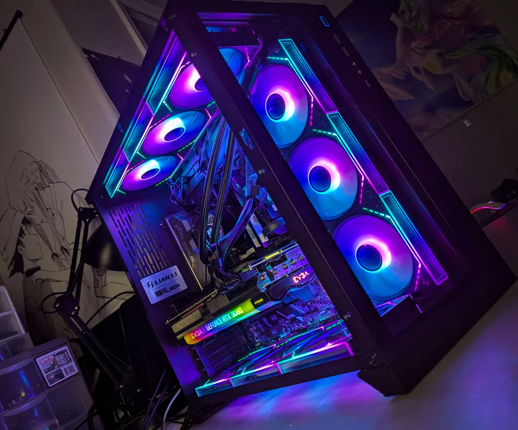 Lian Li 011 Dynamic with Thermalright TL-M12-S Infinity Mirror Fans