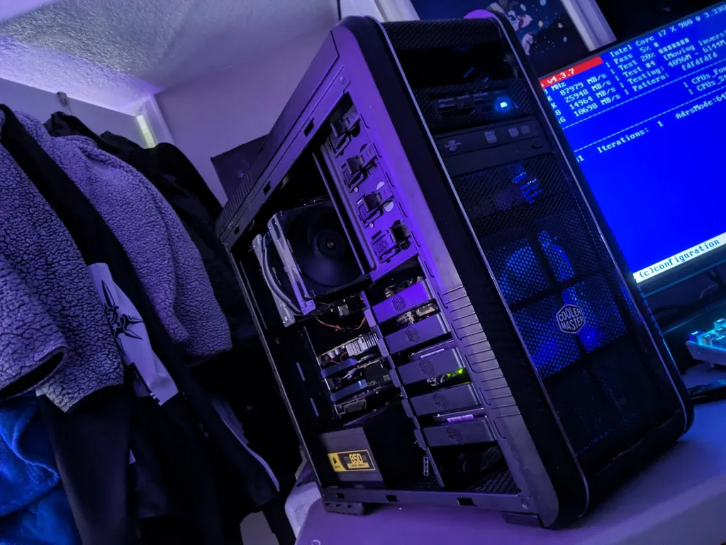 Front view of X58 i7-980X Refurbished Adobe Suite Workstation